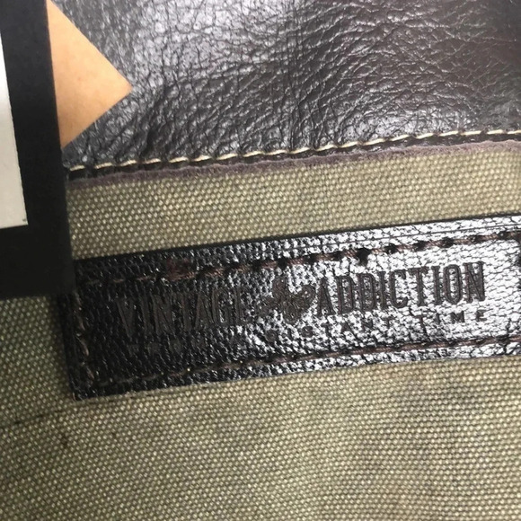 VINTAGE ADDICTION Military Tent Backpack - Picture 3 of 8